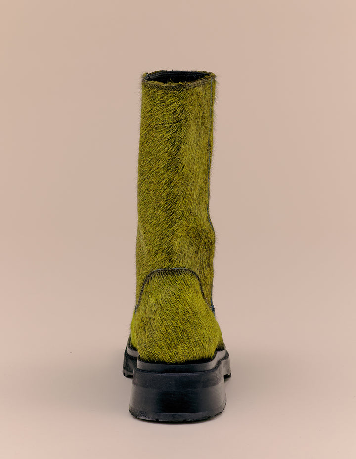STACKED BOOT 2 IN YELLOW FUR