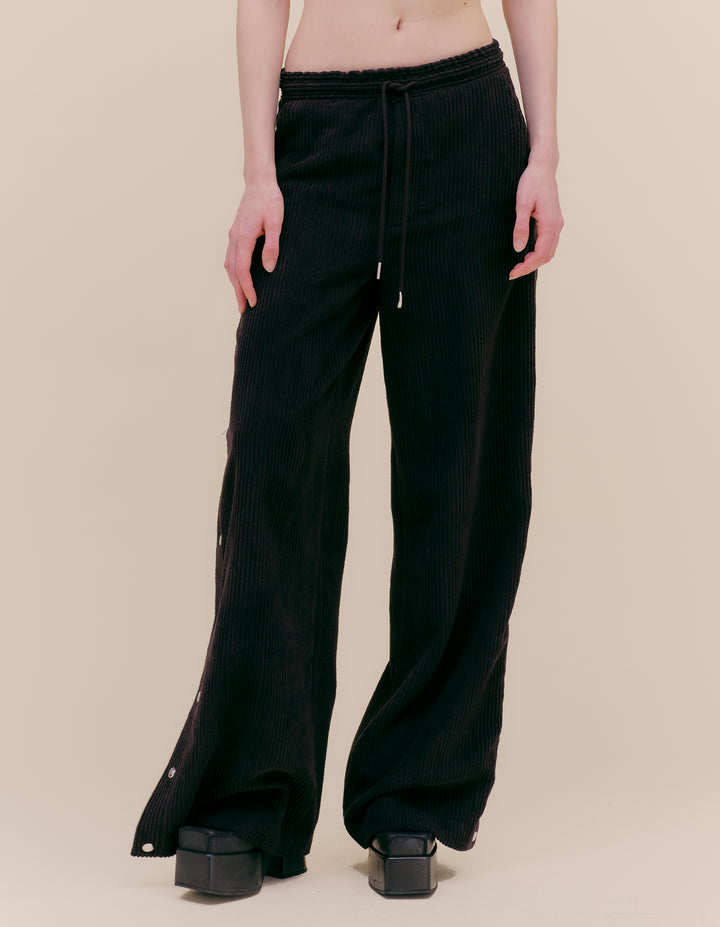 CORD SNAP TROUSERS IN SOOT