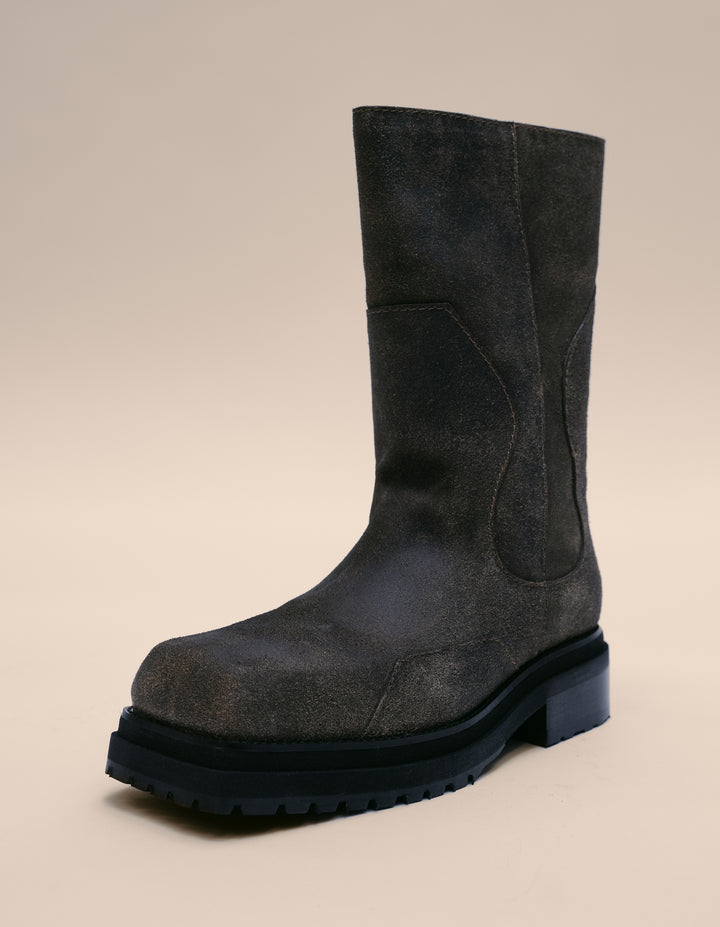 STACKED BOOT IN GREY SPLIT LEATHER