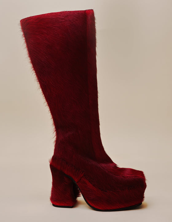 CLIMAX KNEE BOOT IN DARK RED FUR