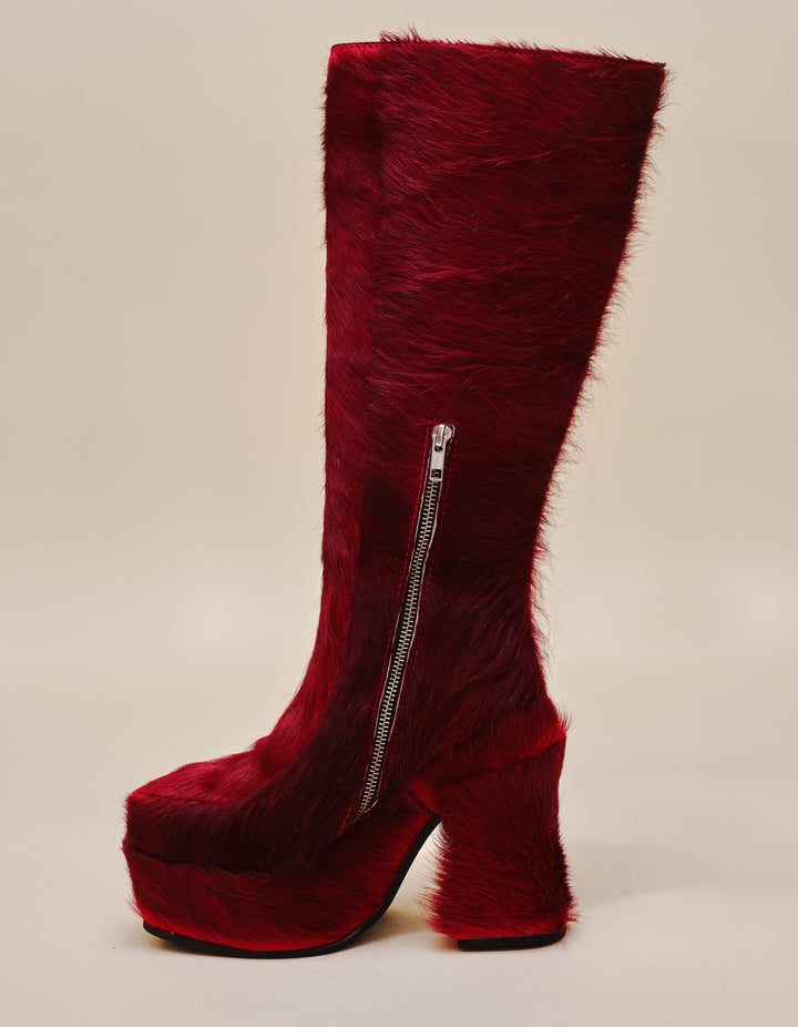 CLIMAX KNEE BOOT IN DARK RED FUR