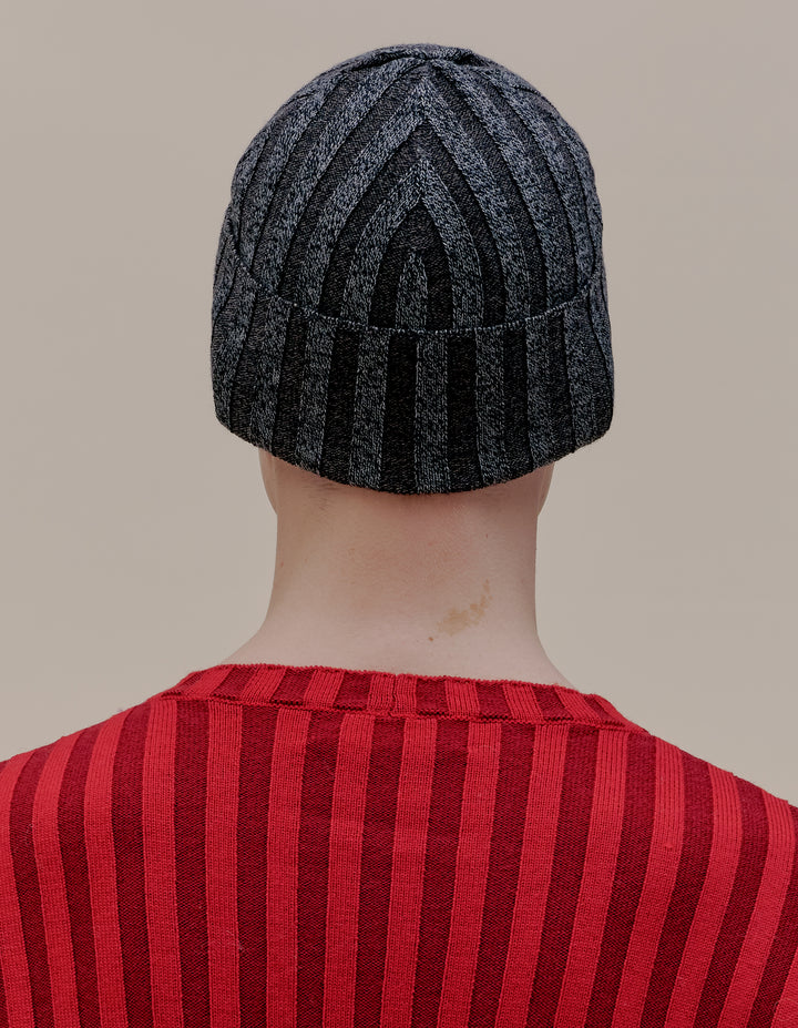 KEYBOARD HAT IN CARBON