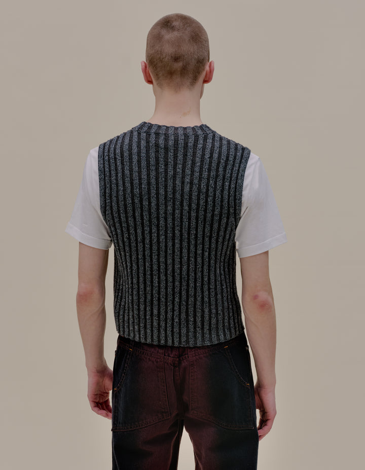 KEYBOARD VEST IN CARBON