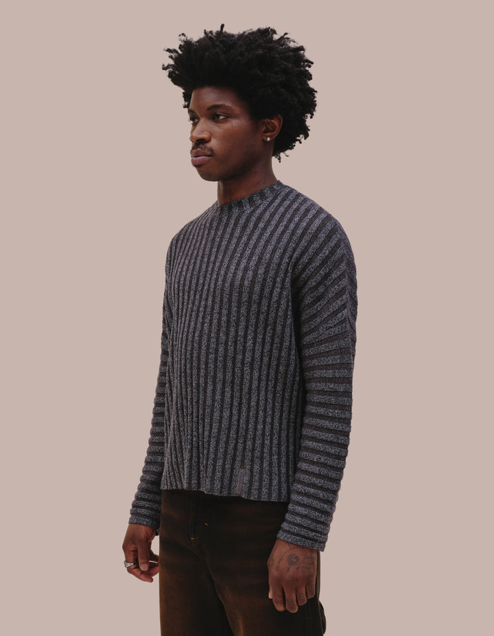 KEYBOARD SWEATER