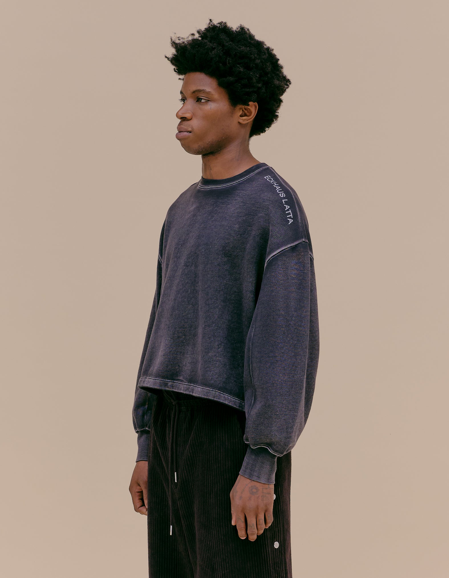 SWEATSHIRT IN CHARCOAL ‐ ECKHAUS LATTA