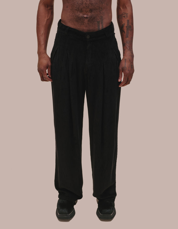 Eckhaus Latta trouser in obsidian. 