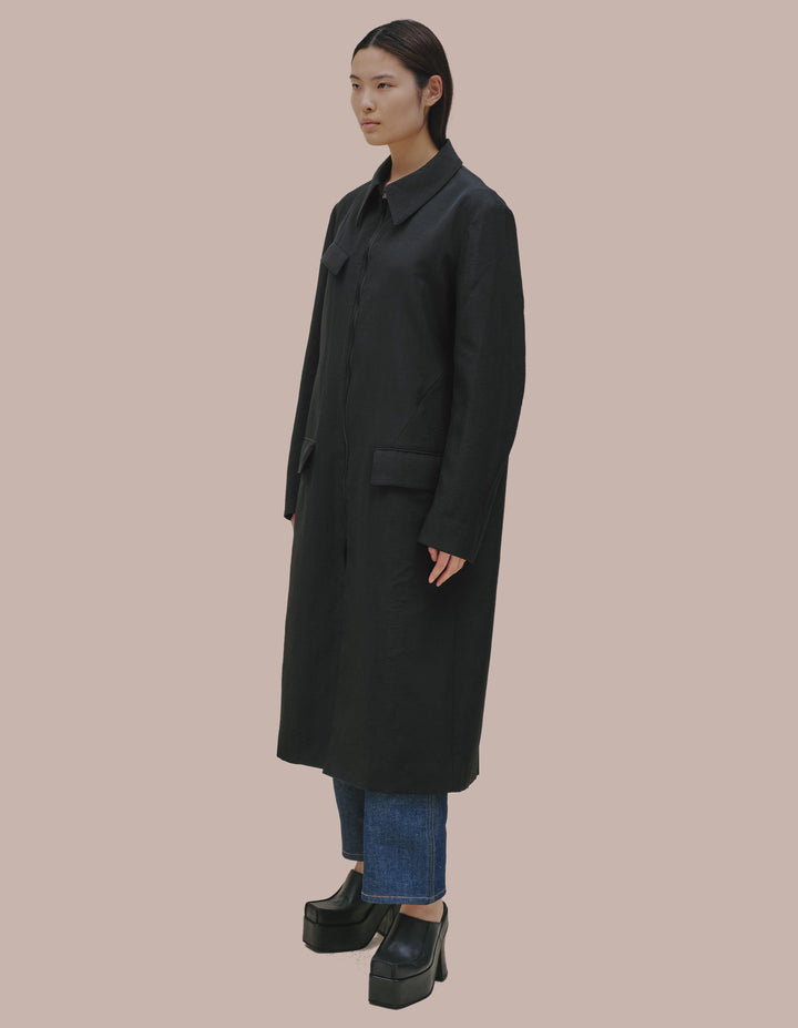 TRACE COAT