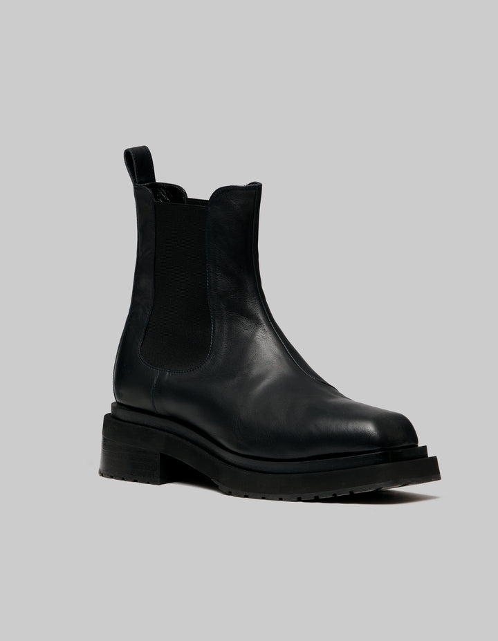 MIKE BOOT IN BLACK